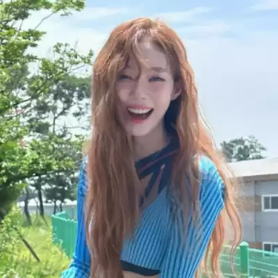 公奥婷